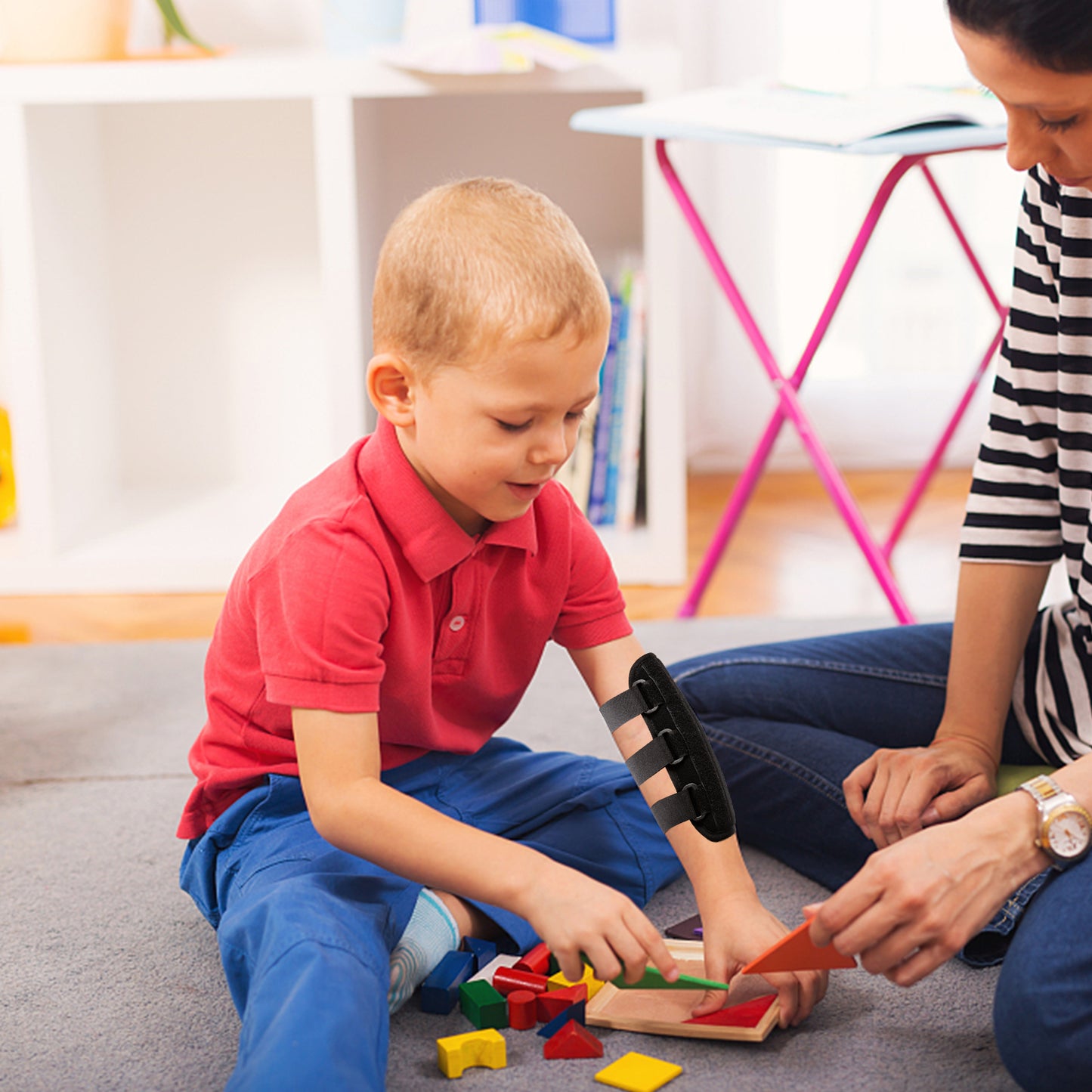 Daumen saugen Stop für Kinder, Finger saugen Guard Stop Nagelbeißen Behandlung für Kleinkinder, Nagelbeißer Stopper Prävention Anti Nase Picking Kinder Ellbogen Immobilizer Brace, schwarz