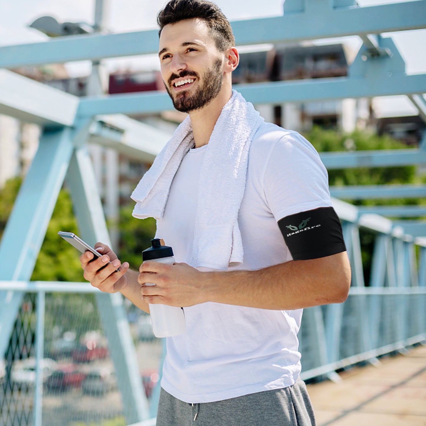 Diabetes Insulin Arm Band, Diabetes Armband for Most Sensor Covers Fixation Insulin Pod Monitoring Systems, Diabetic Gifts for Women Men Kids During Sports, Replace Adhesive Patches Tape (L, Black)